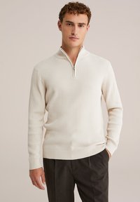 Пуловер Пуловер