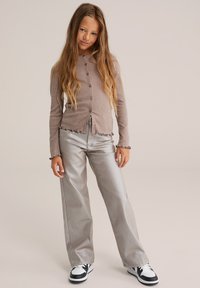 Джинсы Джинсы