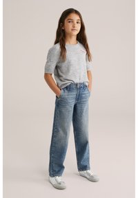 Джинсы Джинсы