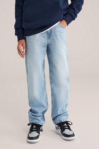 Джинсы Джинсы