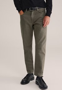 Прямые джинсы Прямые джинсы