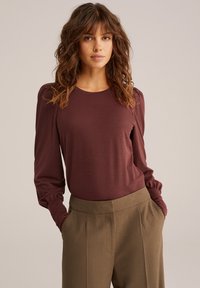 Лонгслив Лонгслив