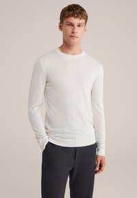 Пуловер Пуловер