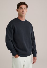 Толстовка Толстовка