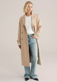 Тренч Тренч