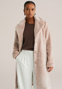 Тренч Тренч