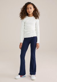 Лонгслив Лонгслив