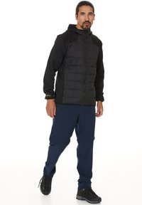 Спортивные штаны Спортивные штаны