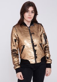 Флисовая куртка Флисовая куртка