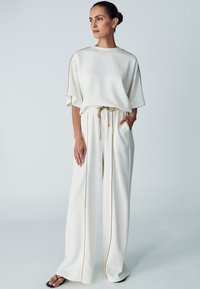 Брюки Брюки