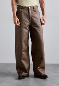 Прямые джинсы Прямые джинсы