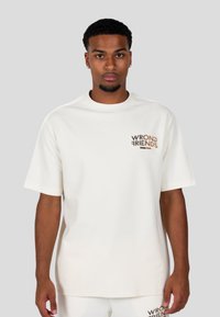 Футболка Футболка