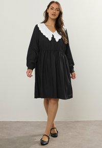 Платье Платье