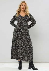 Вязаное платье Вязаное платье