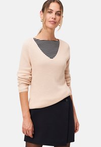 Пуловер Пуловер