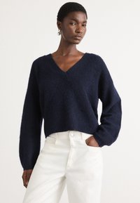 Пуловер Пуловер