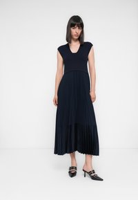 Платье макси Платье макси