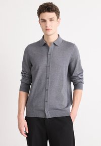 Вязаная кофта Вязаная кофта