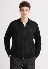 Вязаная кофта Вязаная кофта