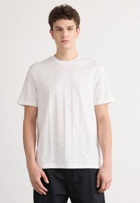 Футболка Футболка