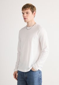 Лонгслив Лонгслив