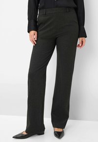 Узкие брюки Узкие брюки