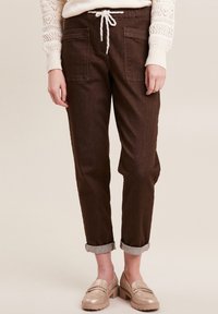 Короткие джинсы Короткие джинсы