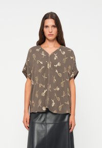 Блузка Блузка