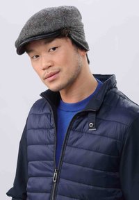 Шапка Шапка