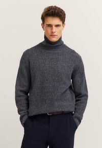 Водолазка Водолазка