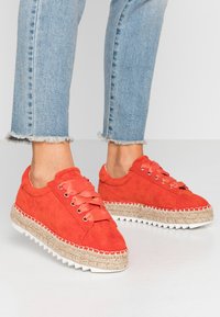 Эспадрильи Эспадрильи