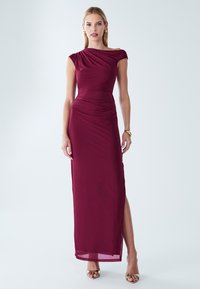 Платье Платье