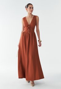 Платье макси Платье макси