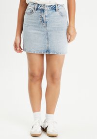 Джинсовая юбка Джинсовая юбка