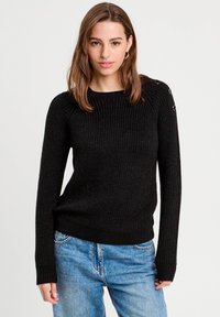 Пуловер Пуловер