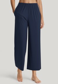 Широкие брюки Широкие брюки