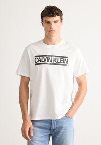 Футболка Футболка