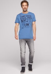 Футболка Футболка