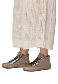 Высокие кеды Высокие кеды