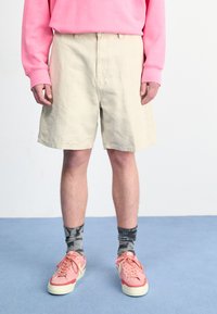 Шорты Шорты