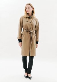 Тренч Тренч