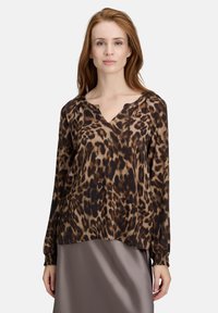 Атласная блузка Атласная блузка