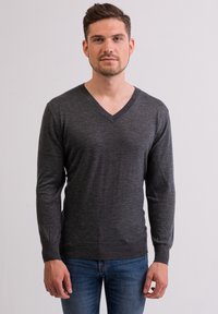 Пуловер Пуловер