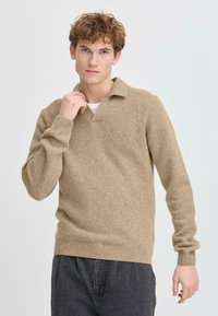 Пуловер Пуловер