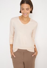 Пуловер с вырезом V Пуловер с вырезом V