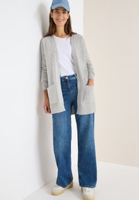 Длинный кардиган Длинный кардиган