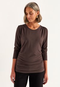 Лонгслив Лонгслив