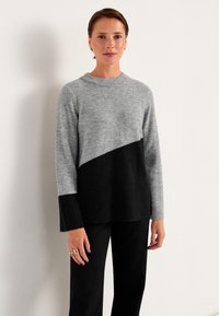 Пуловер Пуловер