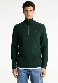 Пуловер Пуловер