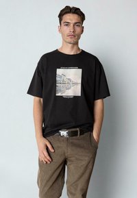 Футболка Футболка